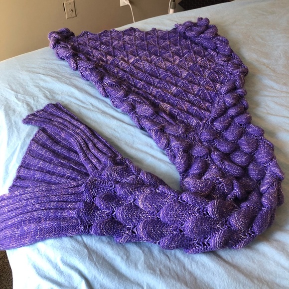 Crocheted Mermaid Tail Blanket - Picture 1 of 3